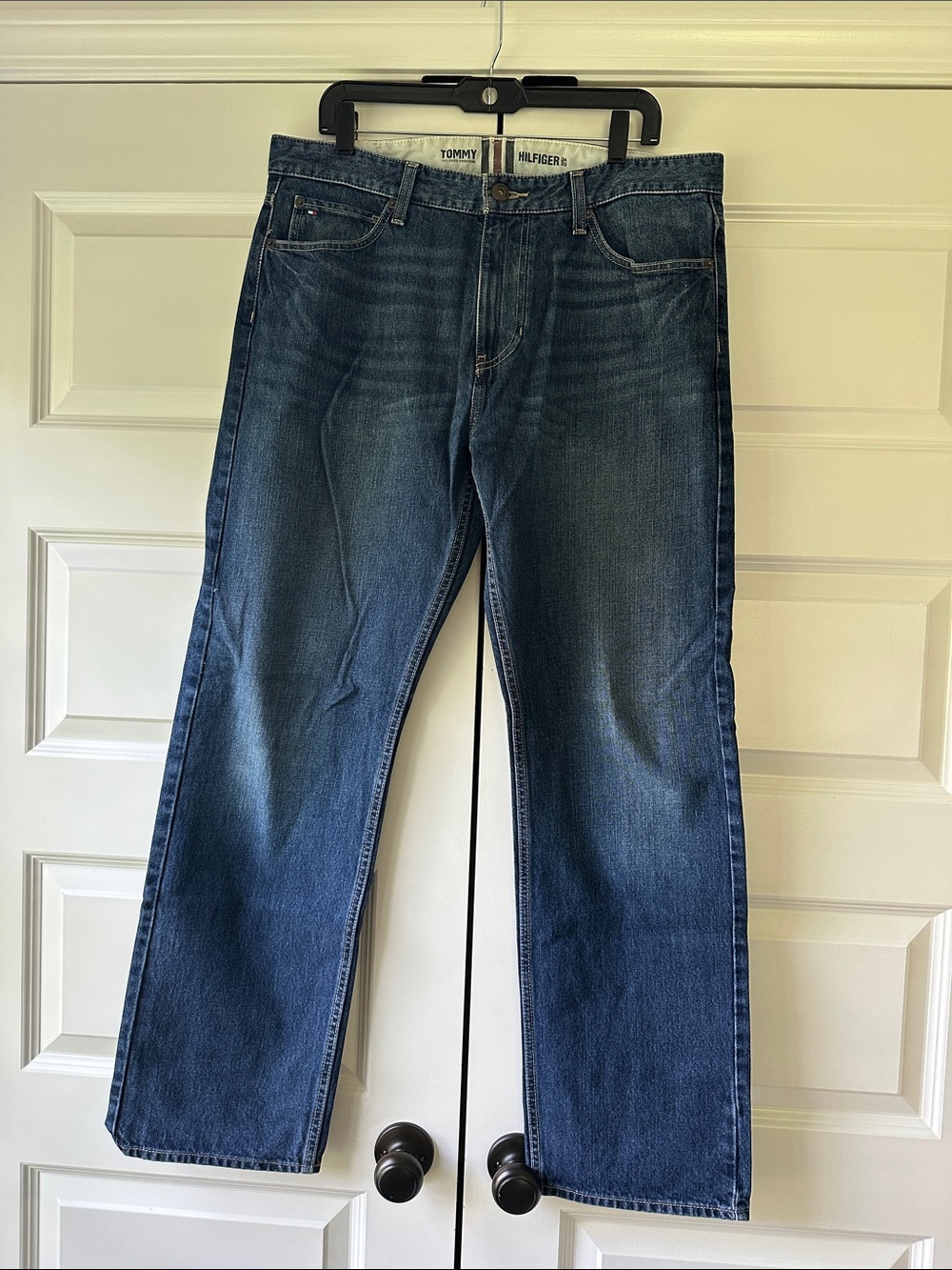 Tommy Hilfiger Men’s Straight Jeans - Medium Blue Wash